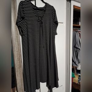 Torrid size 4 (26 plus) handkerchief dress